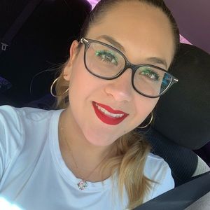 Meet your Posher, Brianna